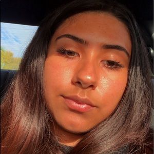 Meet your Posher, Jasmine